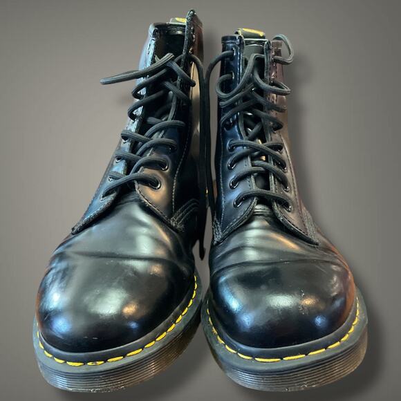 Women's Size 8 DR. MARTENS 11822 Black Leather Combat Boots Excellent Condition - Picture 8 of 13